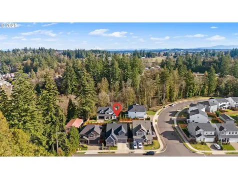 1724 N Sweetgum Street Canby OR 97013