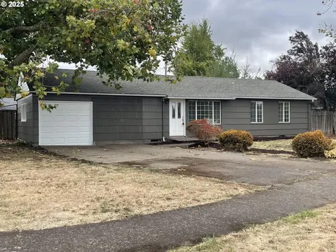 1207 Pleasant Street Springfield OR 97477