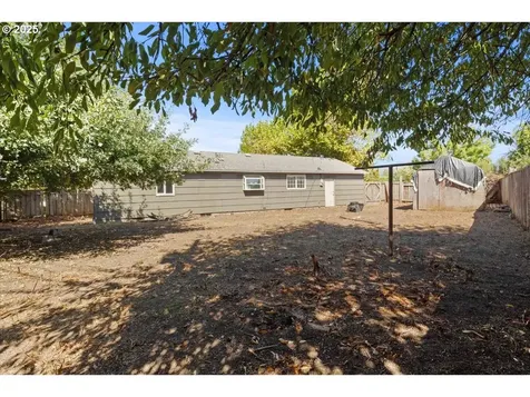 1207 Pleasant Street Springfield OR 97477