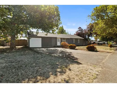 1207 Pleasant Street Springfield OR 97477