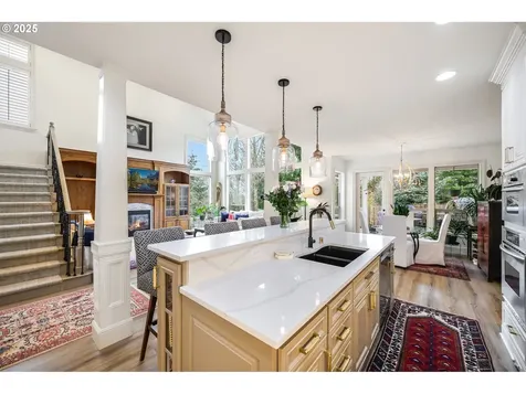 3614 NE Garfield Court Camas WA 98607