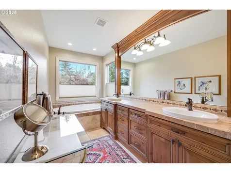 3614 NE Garfield Court Camas WA 98607