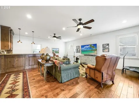3614 NE Garfield Court Camas WA 98607