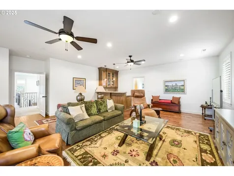 3614 NE Garfield Court Camas WA 98607