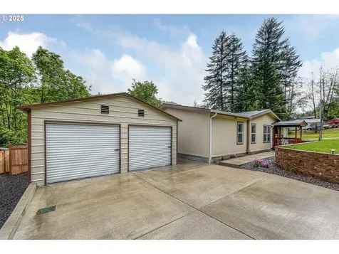 379 N Boulder Creek Drive Otis OR 97368