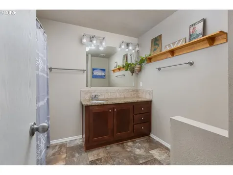 379 N Boulder Creek Drive Otis OR 97368