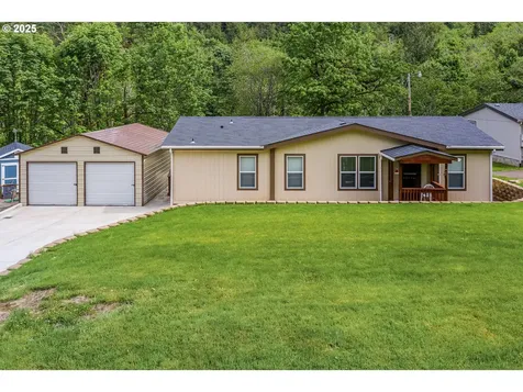 379 N Boulder Creek Drive Otis OR 97368