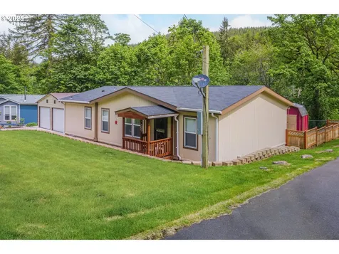 379 N Boulder Creek Drive Otis OR 97368