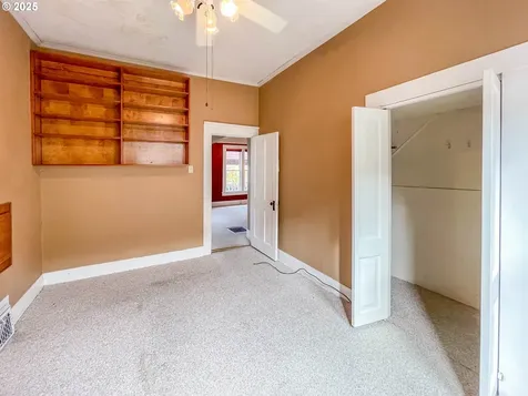 1118 SE Washington Avenue Roseburg OR 97470