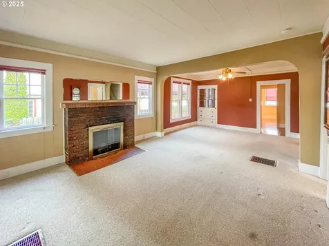 1118 SE Washington Avenue Roseburg OR 97470