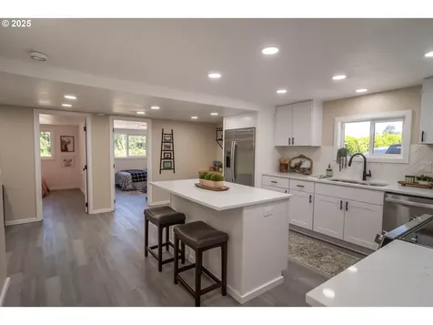 1052 Reston Road Roseburg OR 97471