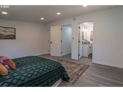 1052 Reston Road Roseburg OR 97471