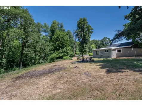 1052 Reston Road Roseburg OR 97471