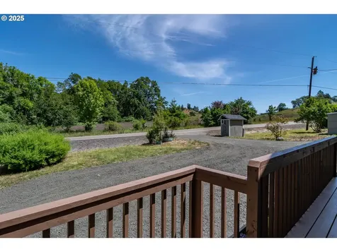 1052 Reston Road Roseburg OR 97471