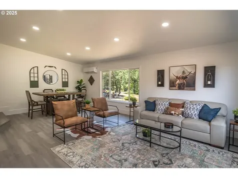 1052 Reston Road Roseburg OR 97471