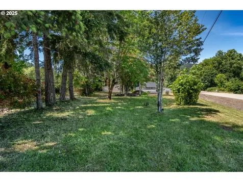 1052 Reston Road Roseburg OR 97471