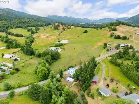 1052 Reston Road Roseburg OR 97471