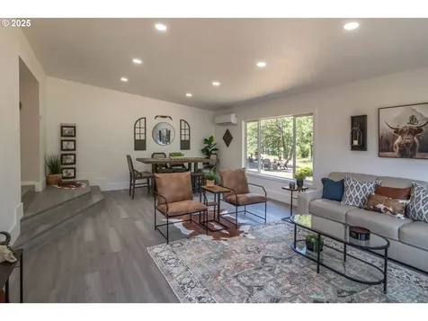 1052 Reston Road Roseburg OR 97471
