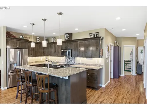 1589 SE Loganberry Street Dallas OR 97338