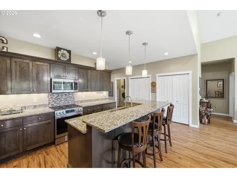 1589 SE Loganberry Street Dallas OR 97338