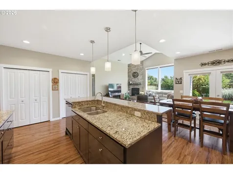 1589 SE Loganberry Street Dallas OR 97338