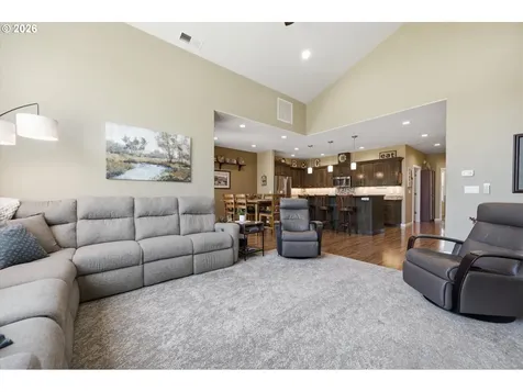 1589 SE Loganberry Street Dallas OR 97338