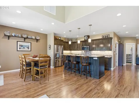 1589 SE Loganberry Street Dallas OR 97338