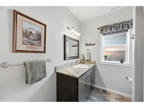 1589 SE Loganberry Street Dallas OR 97338
