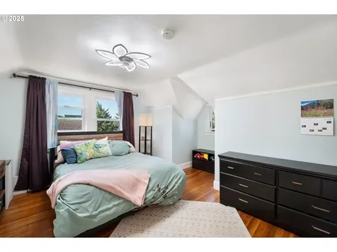 3710 SE 86th Avenue Portland OR 97266