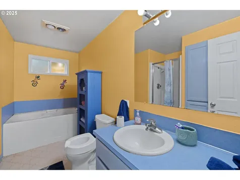 258 S Quadrant Street Rockaway Beach OR 97136