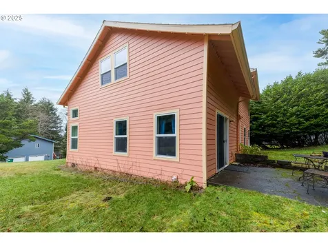 258 S Quadrant Street Rockaway Beach OR 97136