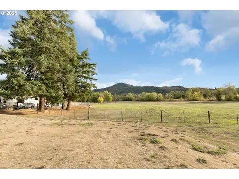 178 Dovetail Lane Sutherlin OR 97479