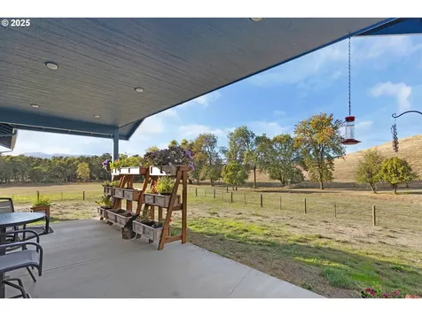 178 Dovetail Lane Sutherlin OR 97479