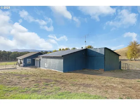 178 Dovetail Lane Sutherlin OR 97479