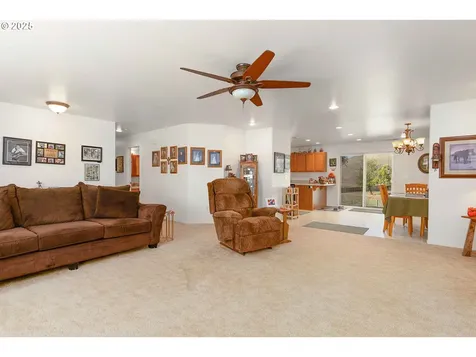 178 Dovetail Lane Sutherlin OR 97479