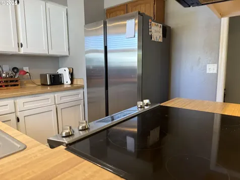 4855 Camellia Street Springfield OR 97478