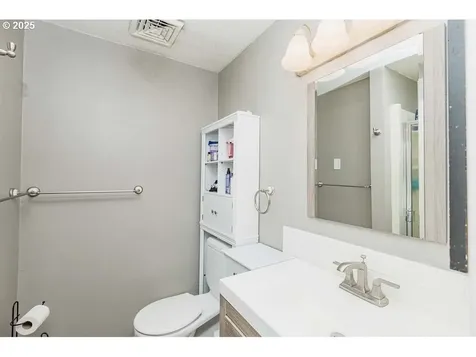 4855 Camellia Street Springfield OR 97478