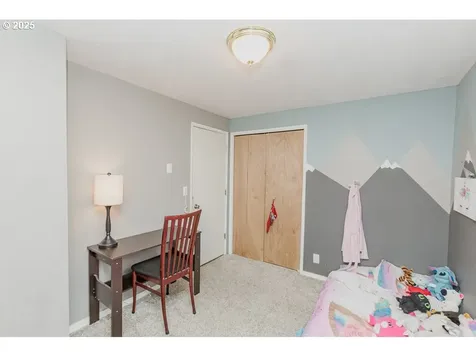4855 Camellia Street Springfield OR 97478