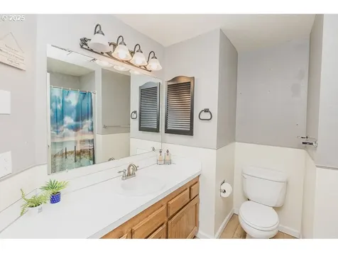 4855 Camellia Street Springfield OR 97478
