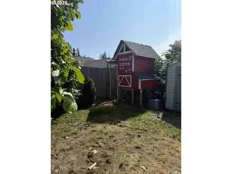 4855 Camellia Street Springfield OR 97478