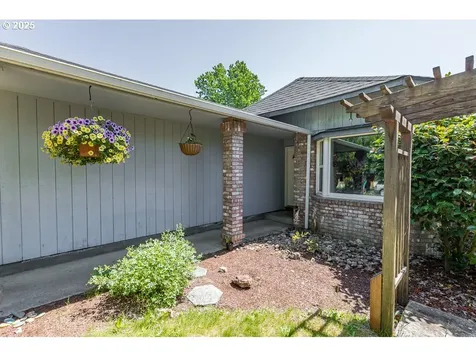 4855 Camellia Street Springfield OR 97478