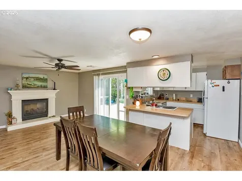 4855 Camellia Street Springfield OR 97478