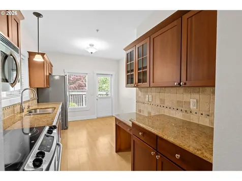 2165 NW Everett Street Portland OR 97210