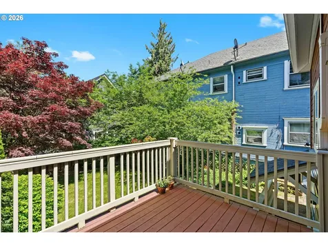 2165 NW Everett Street Portland OR 97210