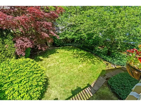 2165 NW Everett Street Portland OR 97210