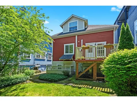 2165 NW Everett Street Portland OR 97210