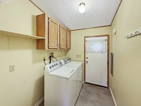 15889 Sunset Strip Brookings OR 97415