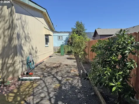 15889 Sunset Strip Brookings OR 97415