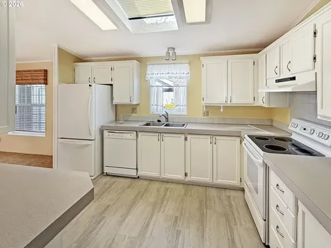 15889 Sunset Strip Brookings OR 97415