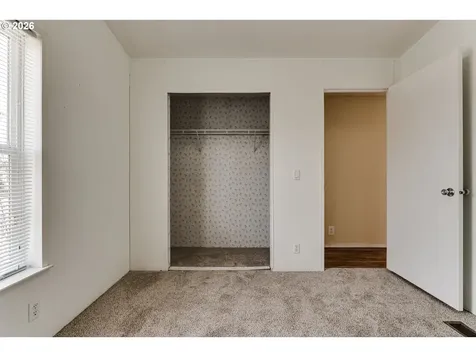 1699 N Terry Street Eugene OR 97402